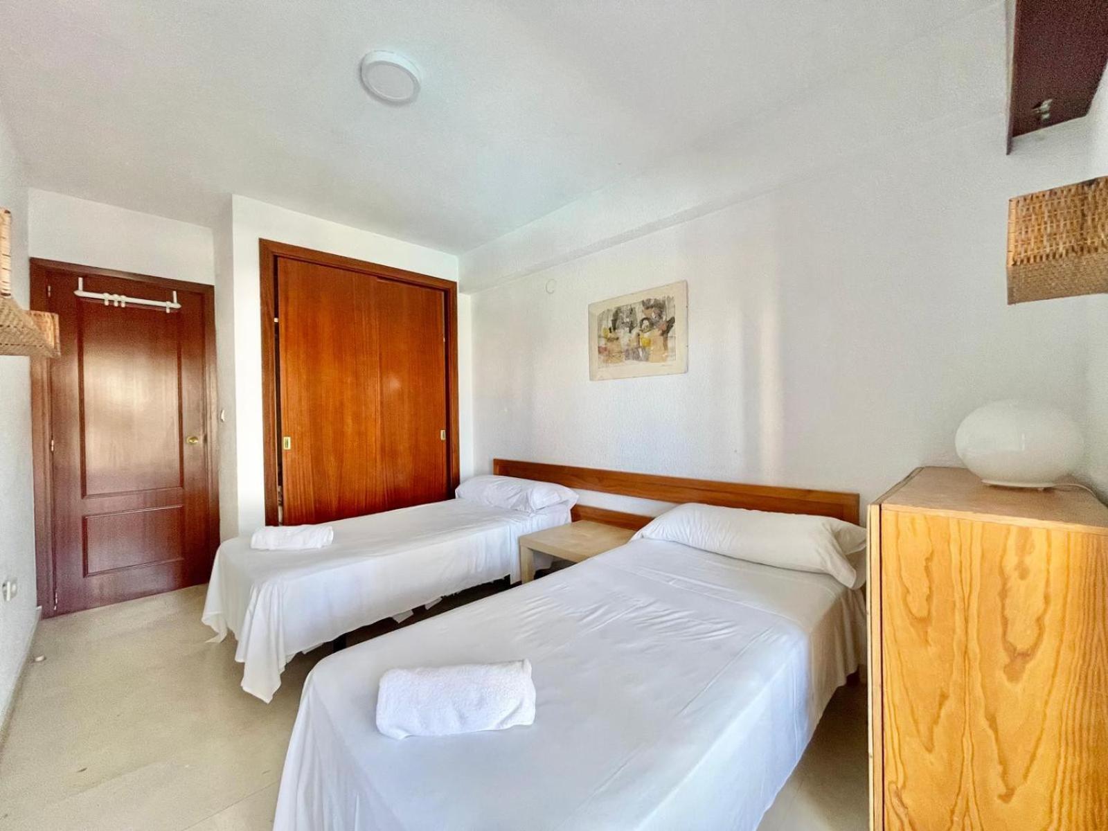 Gemelos 2 Levante Beach Бенидорм Екстериор снимка